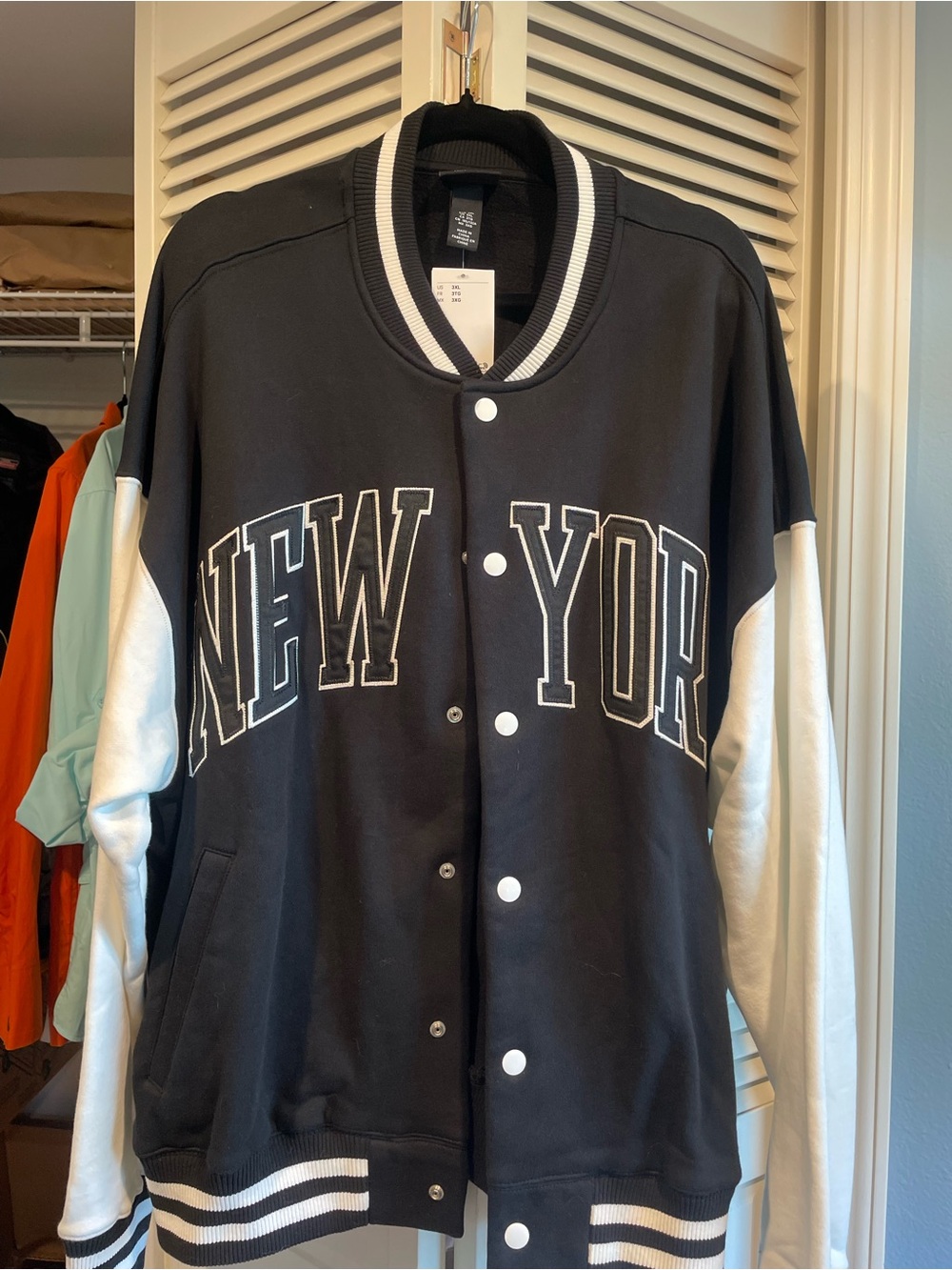 H&M Black Varsity Jacket with White Stripe Trim - NEW YORK - NWT!  3XL - NYC! 🍎